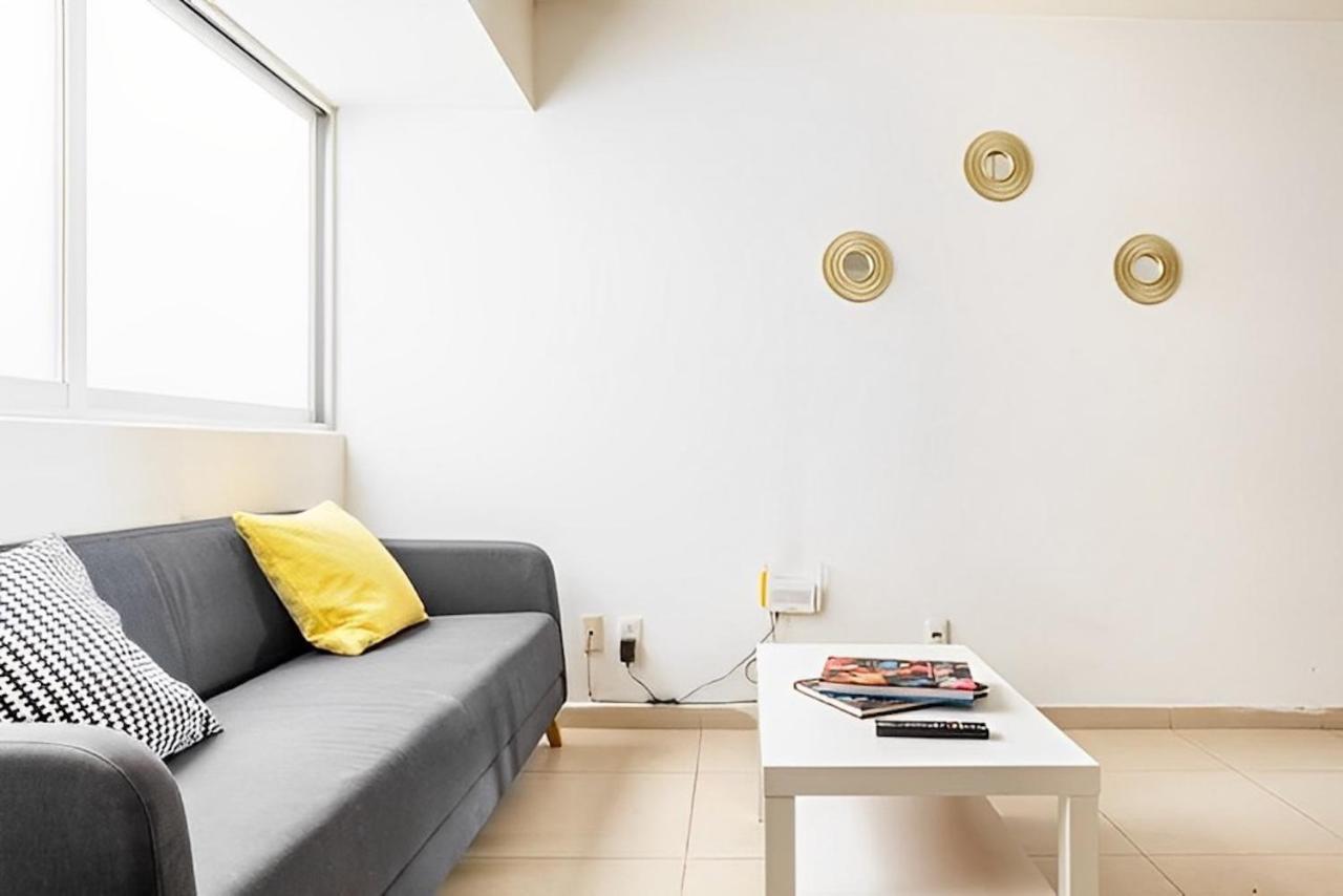 Apartamento Departamento Amplio En Ciudad De *